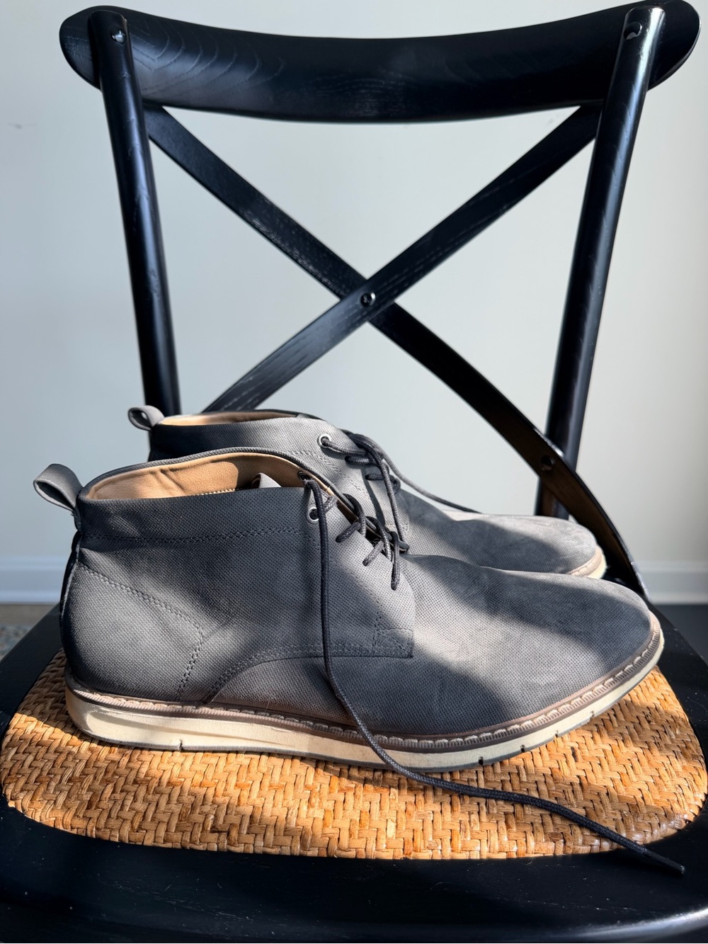 Goodfellow Men's Gray Suede Chukka Boots